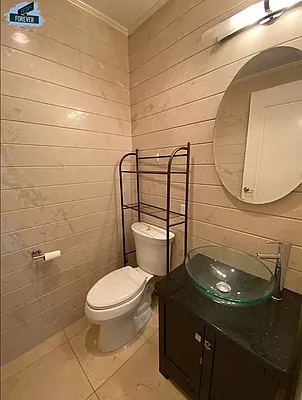 Rented by Fifth & Forever LLC | media 27