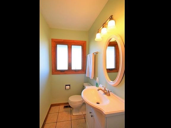 2nd image of 8122 Valley Dr