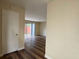 2009 Pullman Ln, Redondo Beach, CA