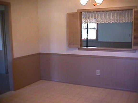 5th image of 1601 Kavel St