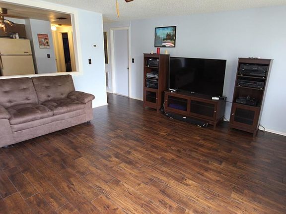3rd image of 2034 29th Ave N