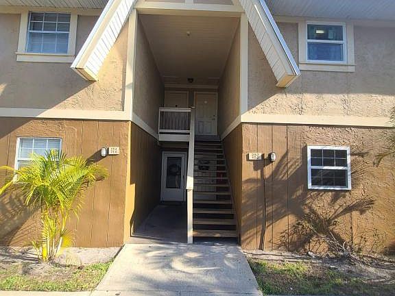 2nd image of 254 Ulster Ln