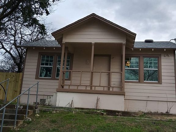 2nd image of 1208 E Magnolia Ave