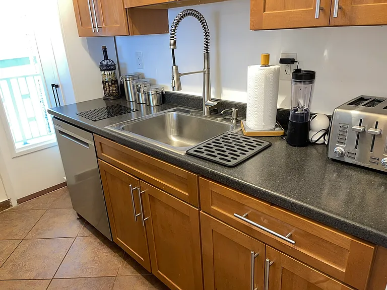 1021 Michigan Ave #7 — Photo 22