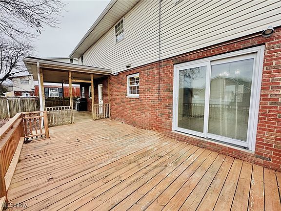 3rd image of 739 Campbell Dr