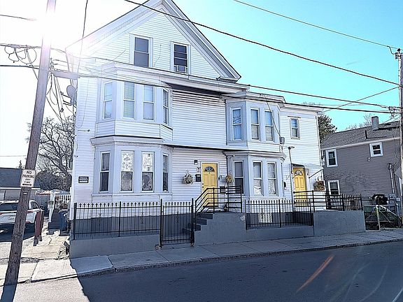 3rd image of 4 Six Chelmsford St