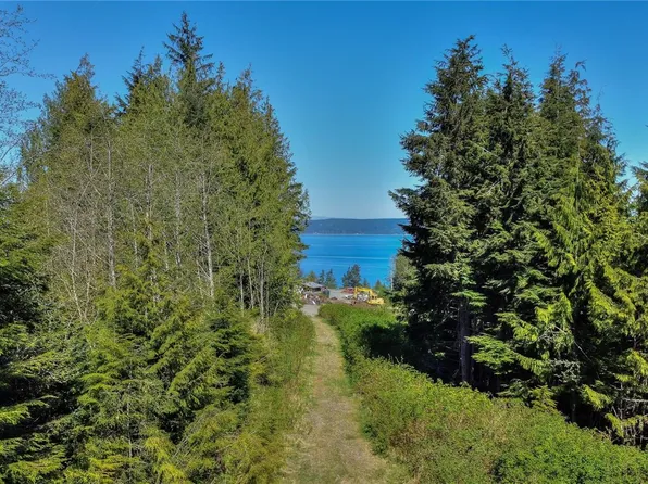 580 Glover Rd, Mount Waddington, BC V0N 2R0
