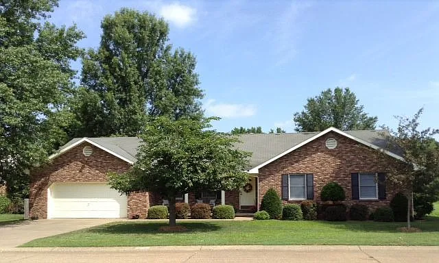 8888 Hickory Ln photo 1