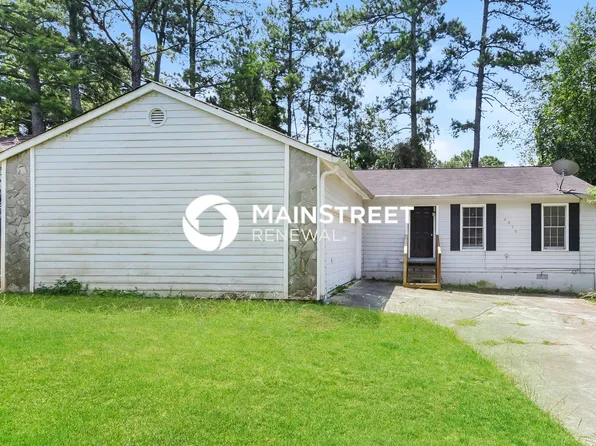 2070 Corners Cir, Lithonia, GA 30058