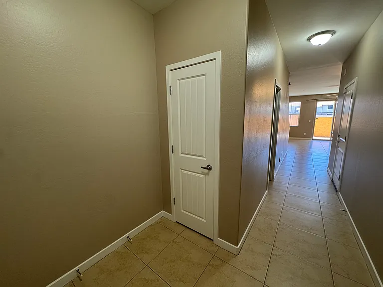 1115 E Cedar St — Photo 22