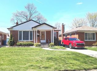 8443 Riverdale St, Dearborn Heights, MI 48127