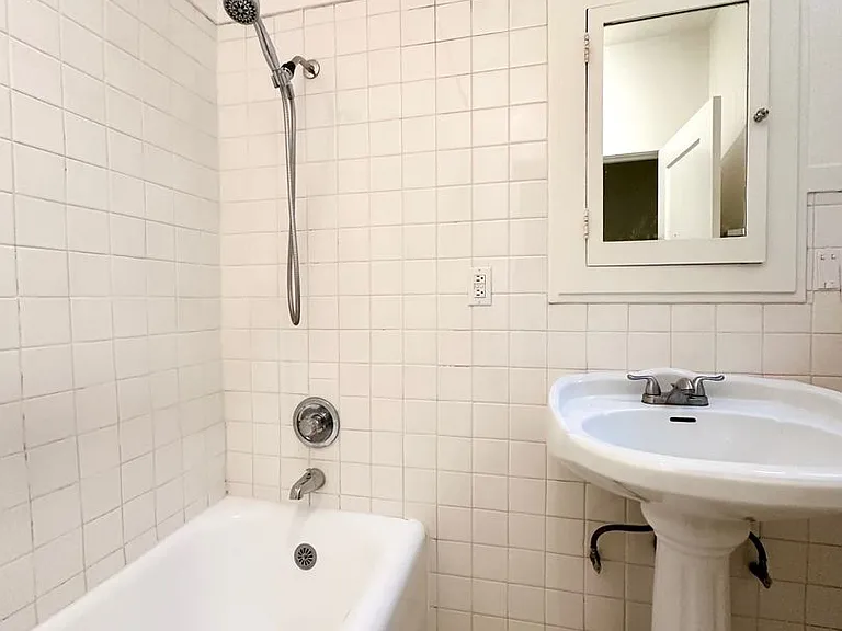 6839-6841 California Street — Photo 13