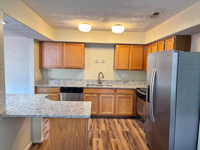 100 White Cedar Ln — Photo 6