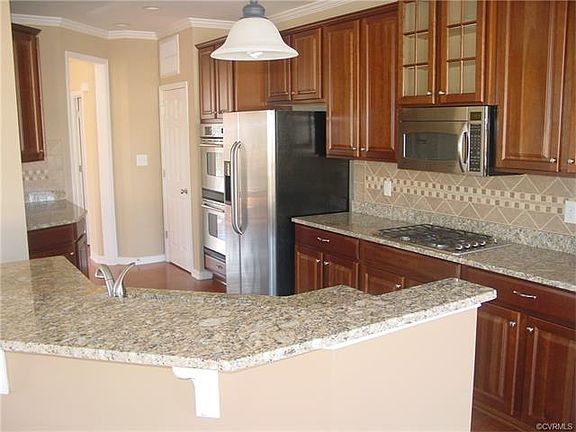 5th image of 2915 Murano Way