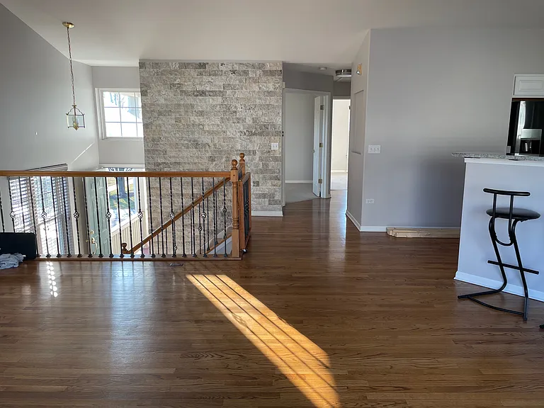 3031 Saganashkee Ln #3031 — Photo 2