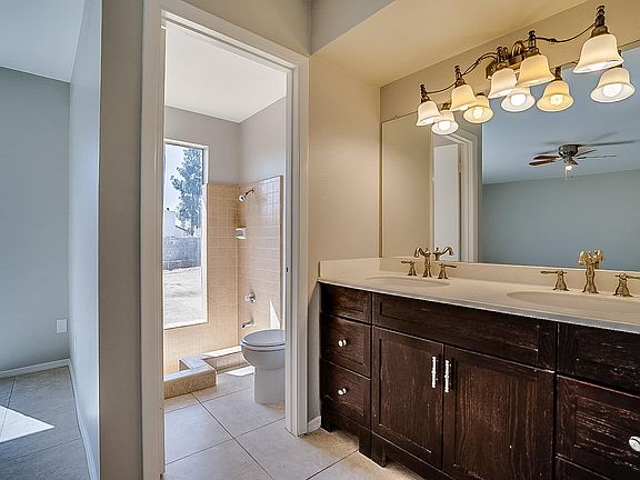 4th image of 1509 W Ileso Cir