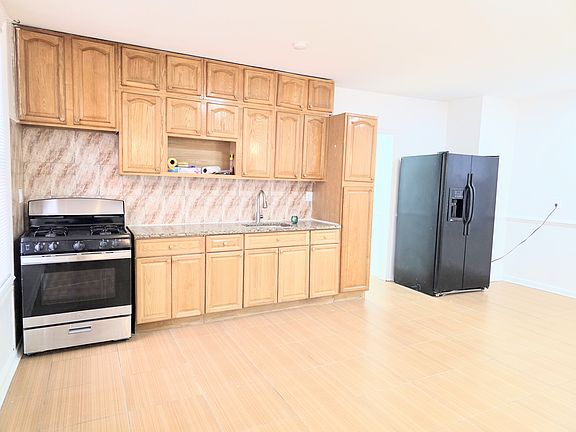 2nd image of 8737 16th Ave #1L
