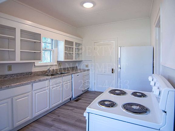 5th image of 715 W 6th St