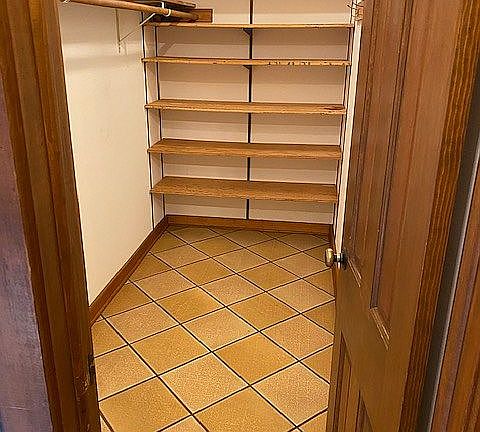 Large front closet / pantry