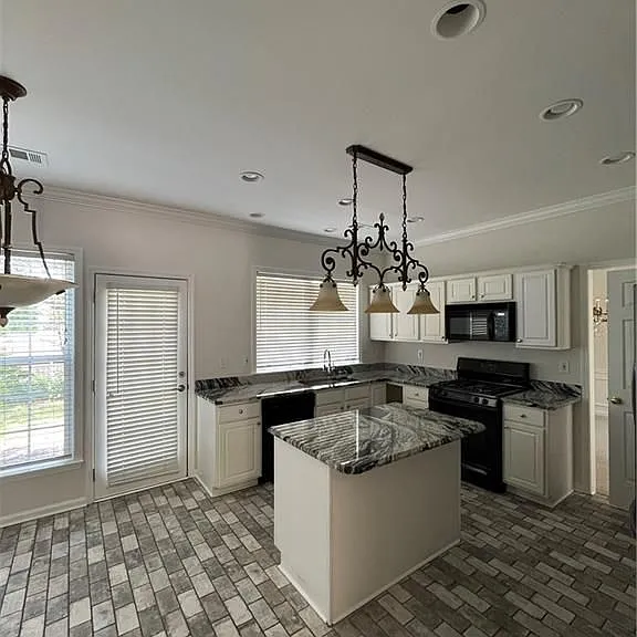 15 Hawnley Trce — Photo 2