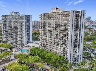 Flamenco Con, Aventura, FL 33180