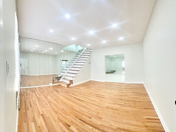5th image of 1830 E 29th St #1