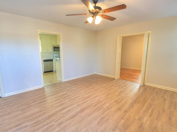 3rd image of 610 Sharon Dr