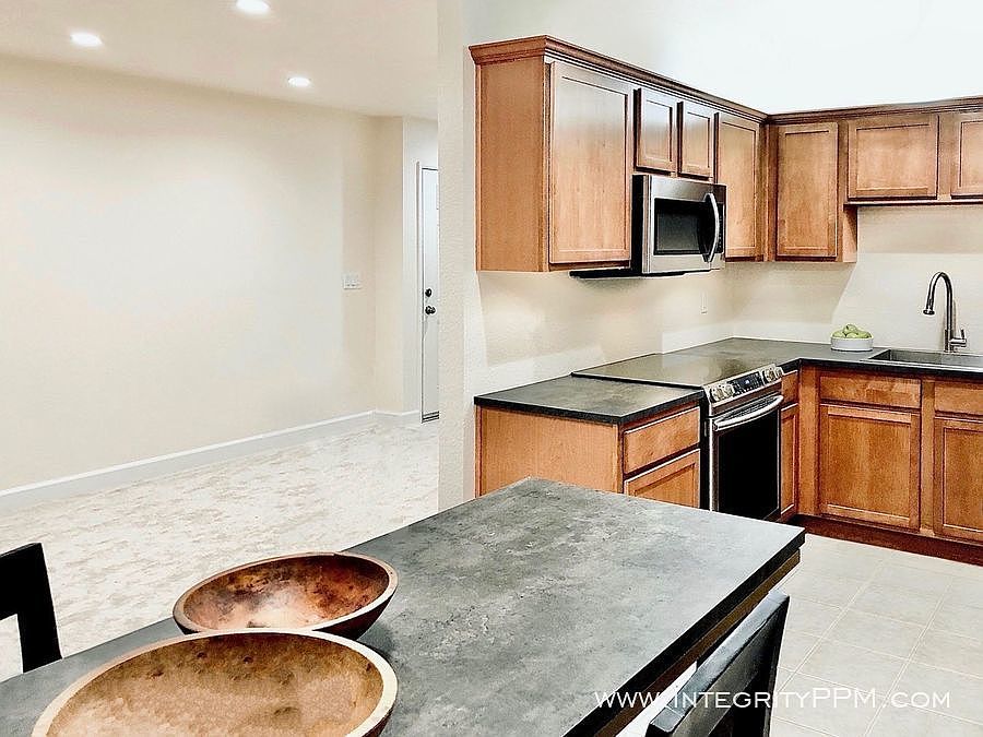 1st image of 3925 Ocean View Blvd #30