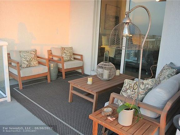 4th image of 315 NE 3rd Ave APT 1609