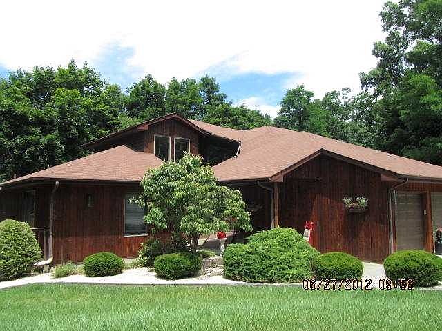 1st image of 18 Camelot Dr