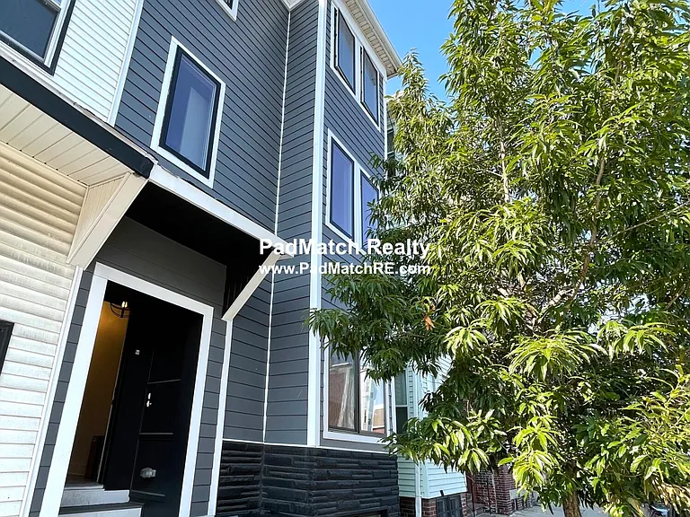 64 Chelsea St #1 — Photo 38