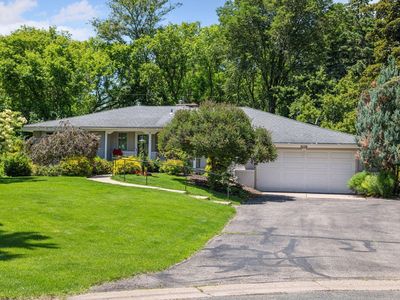 1016 James Ct, Mendota Heights, MN, 55118