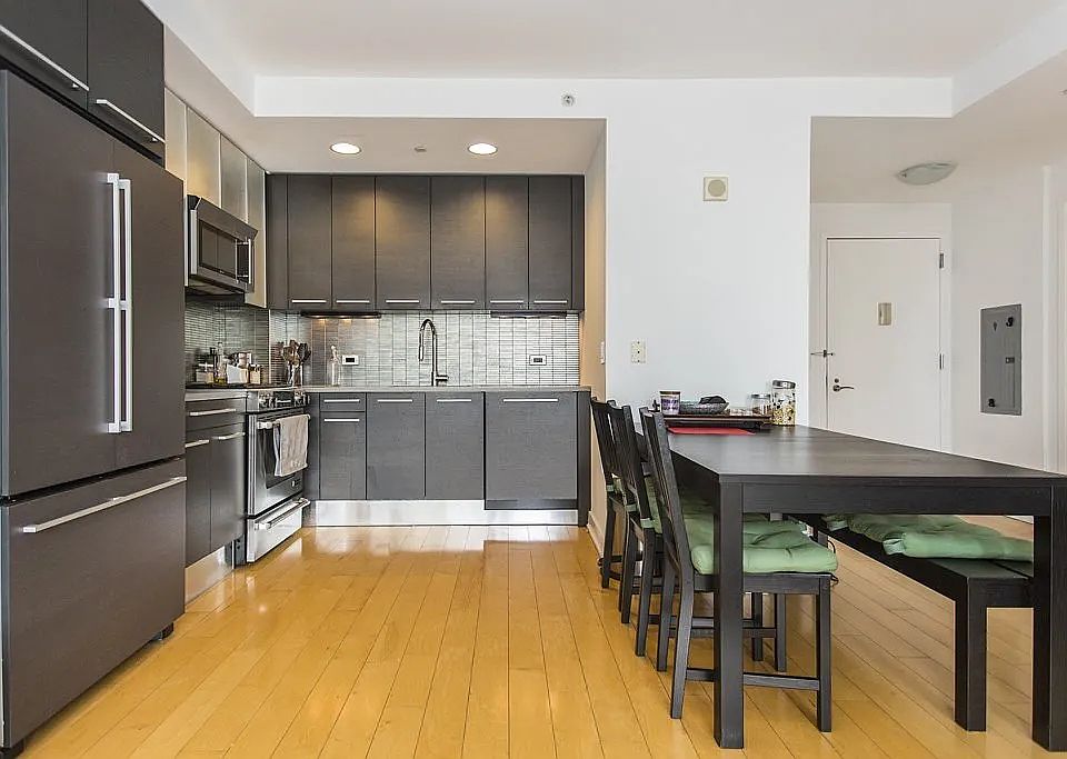 1st image of 2 2nd St APT 1007