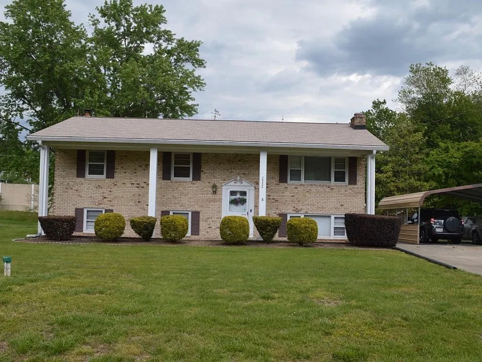 Hughesville Manor Dr
