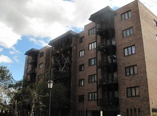 9331 Landings Ln UNIT 201, Des Plaines, IL 60016