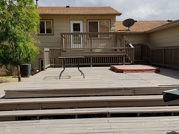 3rd image of 1401 Veterans Park Dr