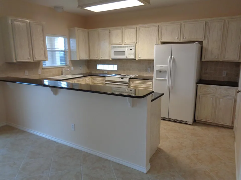 Kitchen 2