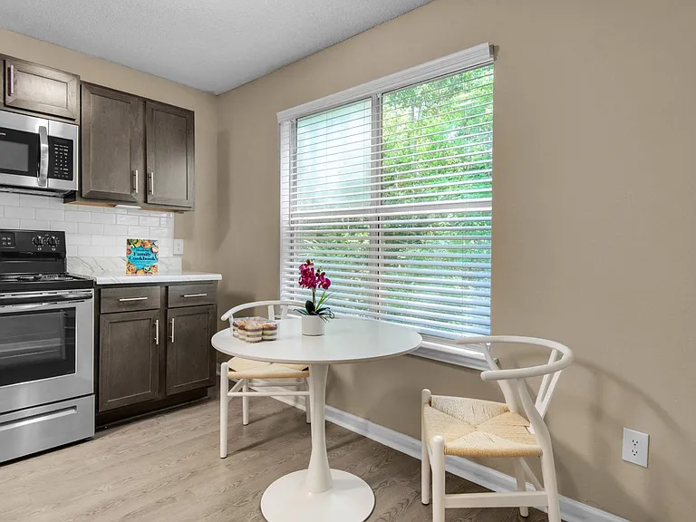Crystal Lake — Photo 8
