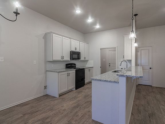 3rd image of 5526 Lehigh St