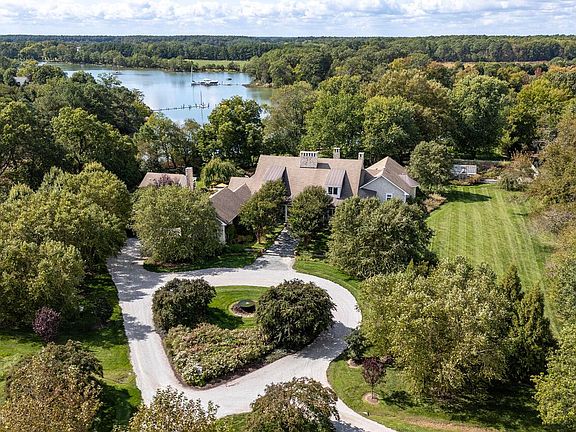 4th image of 7508 Cooper Point Rd