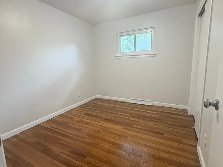 621 Pinellas Dr — Photo 12