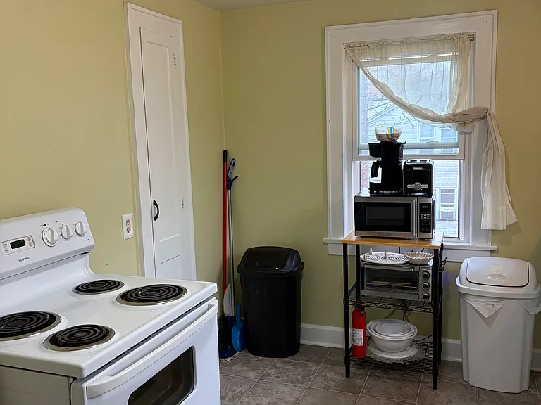 247-249 Wildwood Dr #2 — Photo 16