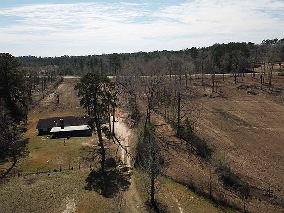 4th image of 1040 State Highway 63 W