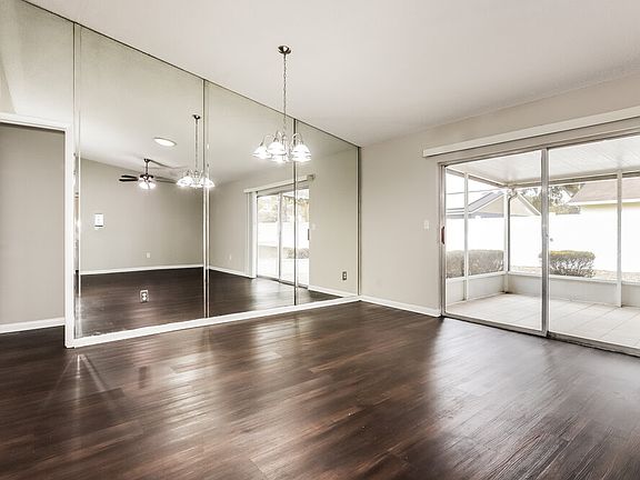 4th image of 3043 Annadale Cir