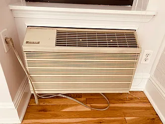 Rented by Metropolis Real Estate of Manhattan