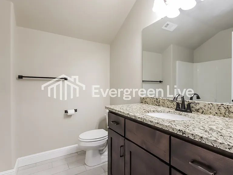 2100 Periwinkle Pl — Photo 12