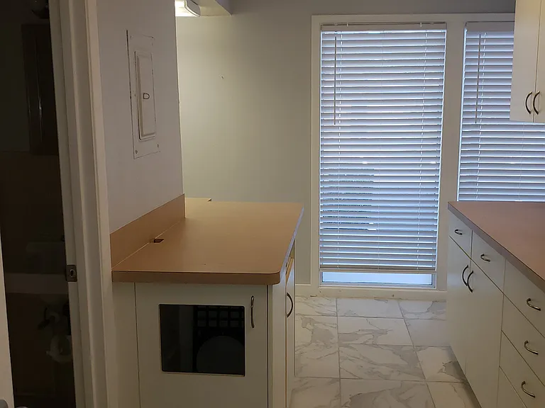 2015 S Tuttle Ave #E — Photo 16