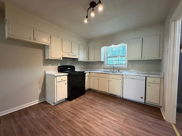 24 Woodberry Dr SE — Photo 9