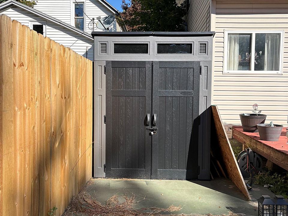 421 Brown St, photo 29