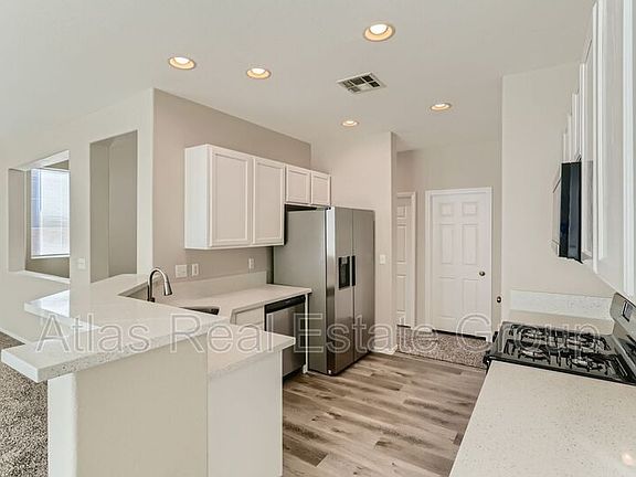 3rd image of 10664 Blue Larkspur Ct